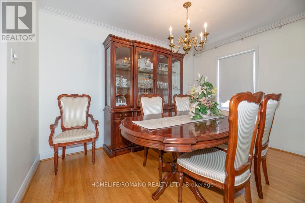 24 Katherine Road, Toronto, Ontario  M3K 1H9 - Photo 8 - W13118164