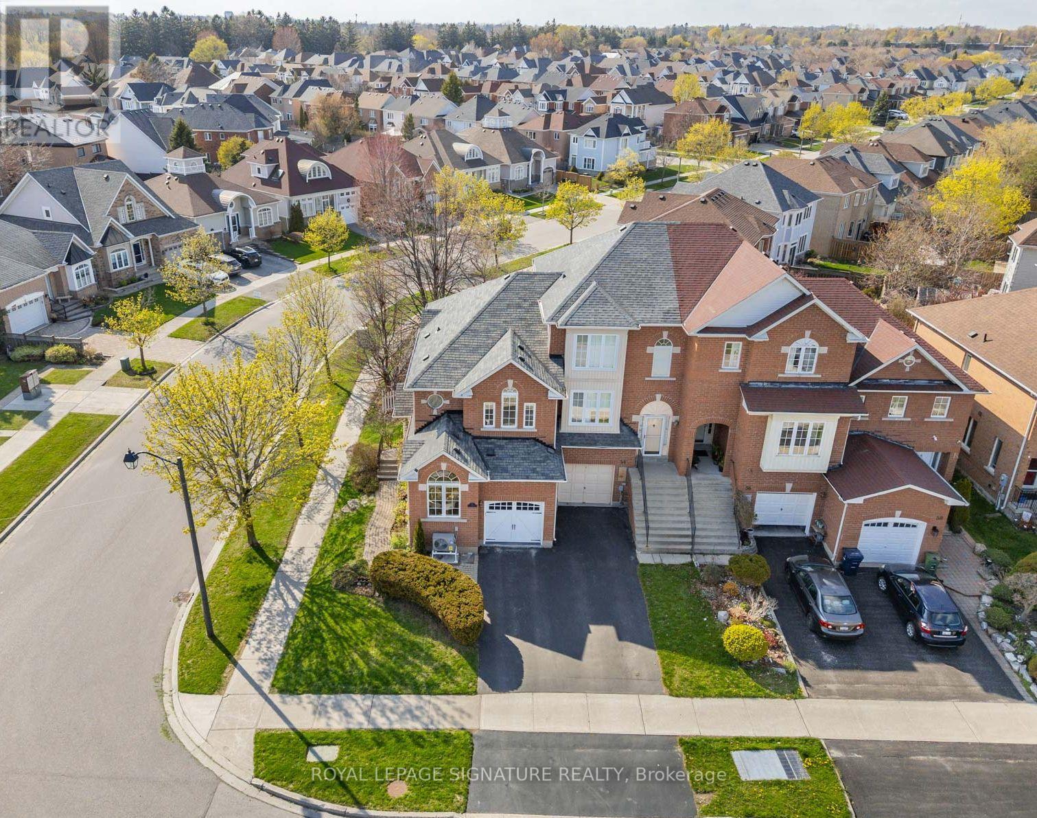 52 Lakeridge Drive, Toronto, Ontario  M1C 5E3 - Photo 2 - E13120770