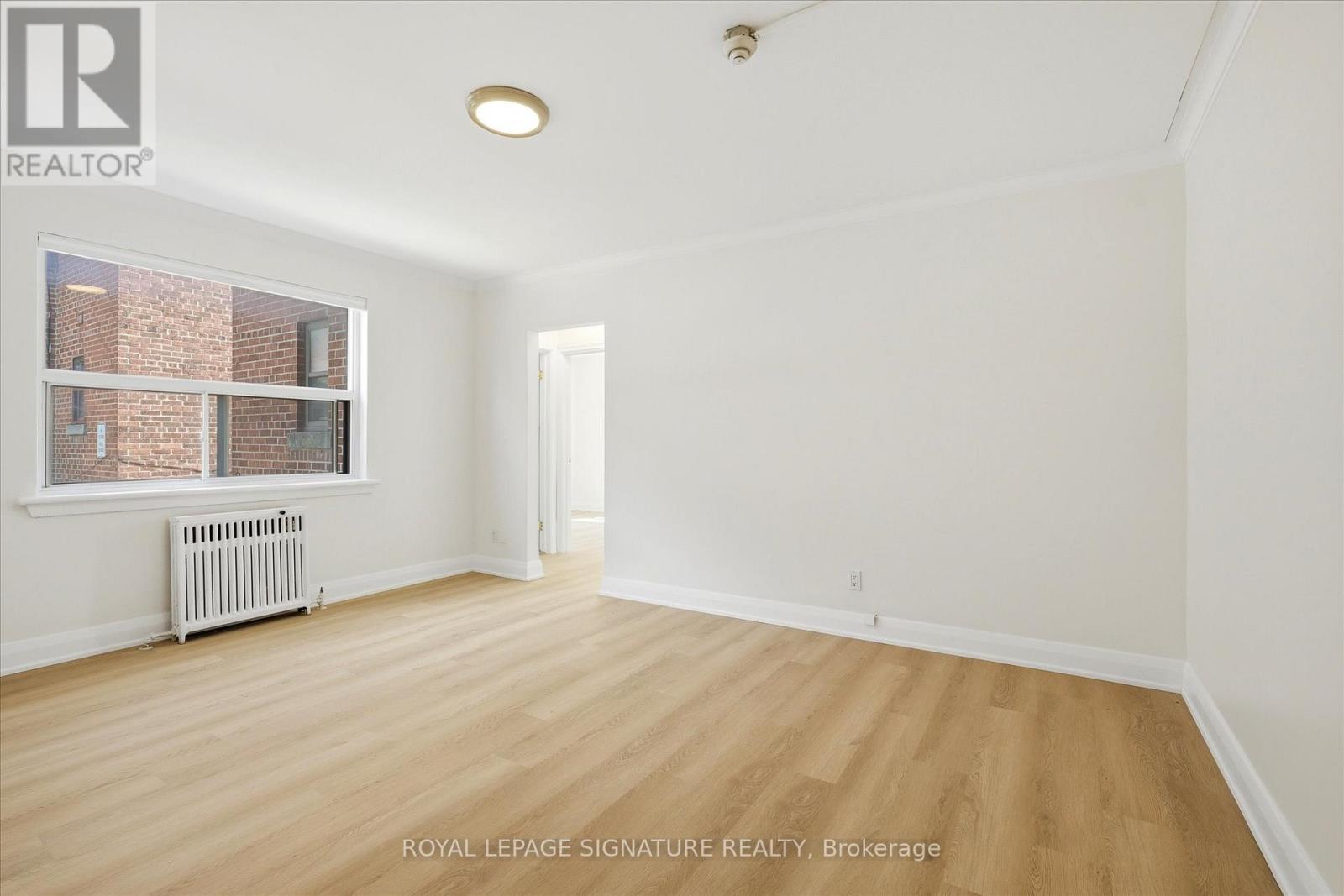 201 - 1000 O'connor Drive, Toronto, Ontario  M4B 2T3 - Photo 13 - E13120878