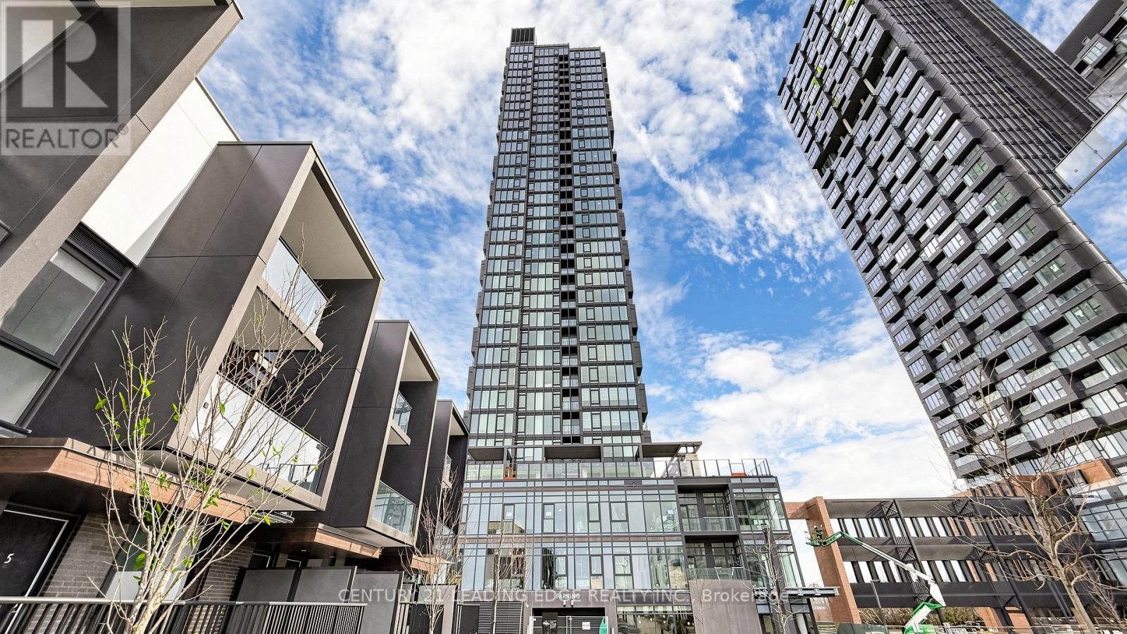 2405 - 5 Quarrington Lane, Toronto, Ontario M3C 0S5 - Photo 2 - C13116564