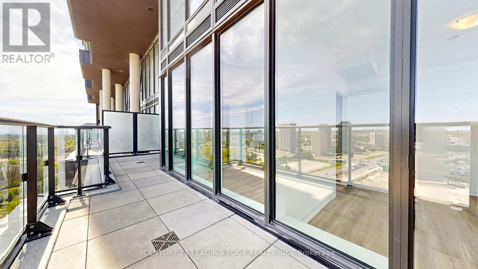 2405 - 5 Quarrington Lane, Toronto, Ontario M3C 0S5 - Photo 32 - C13116564