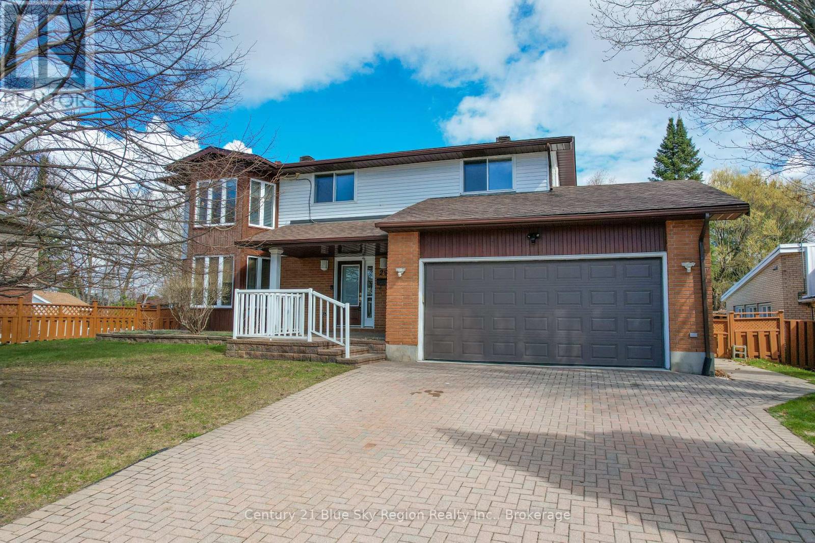 28 Labreche Drive, North Bay, Ontario  P1A 3P5 - Photo 2 - X13120808