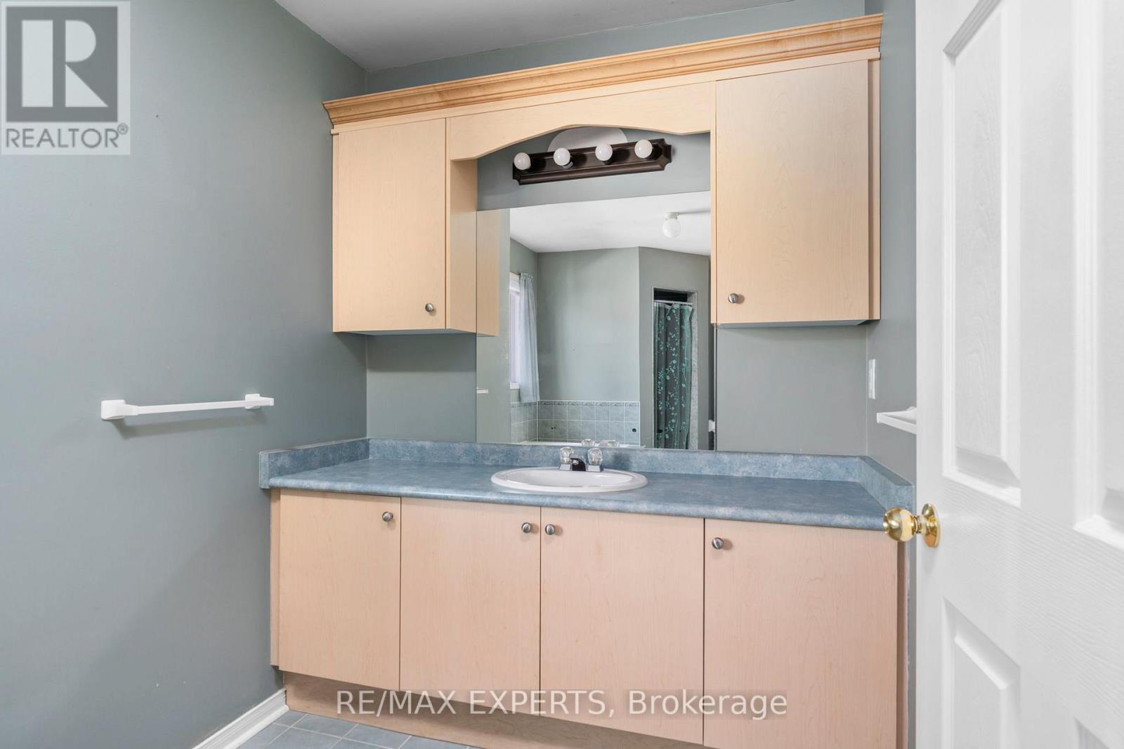 31 Monteith Crescent, Vaughan (Maple), Ontario  L6A 3M7 - Photo 36 - N13120854