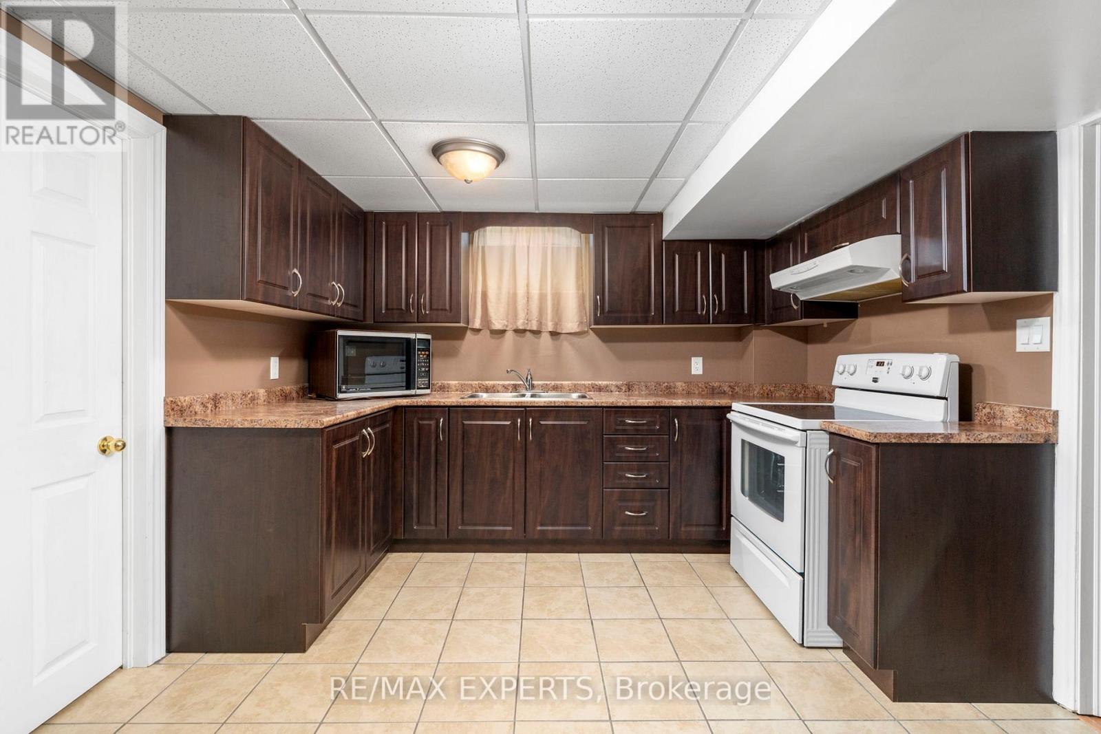 31 Monteith Crescent, Vaughan (Maple), Ontario  L6A 3M7 - Photo 41 - N13120854