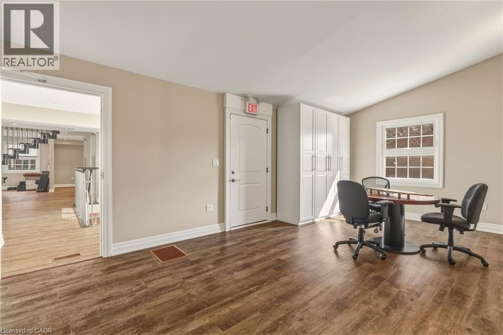 497 Elizabeth Street, Burlington, Ontario  L7R 2M4 - Photo 16 - 40829081