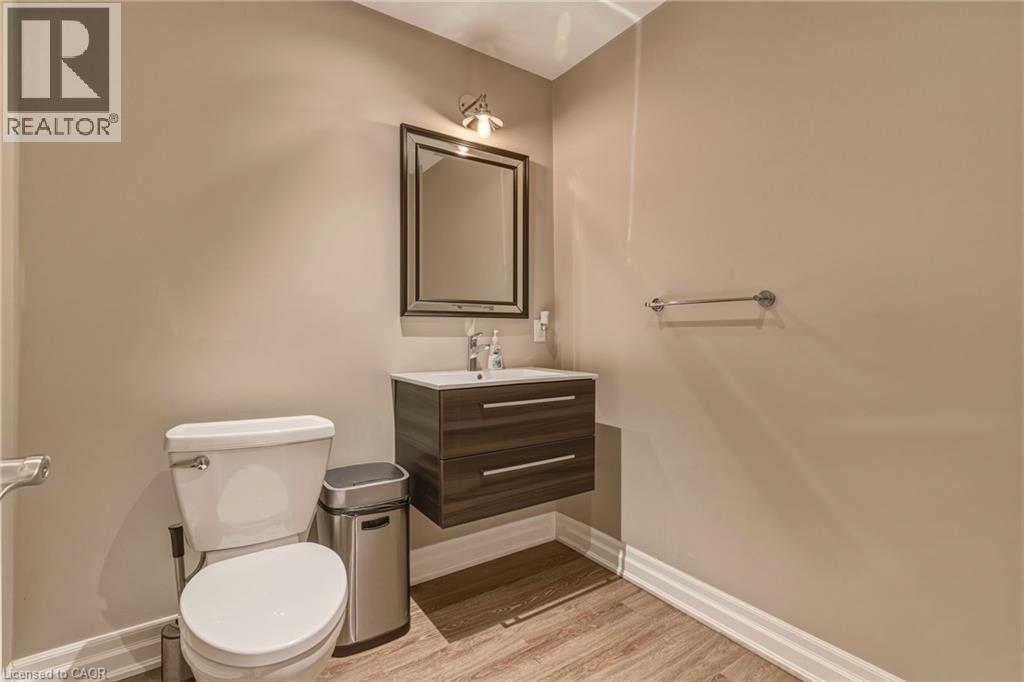 497 Elizabeth Street, Burlington, Ontario  L7R 2M4 - Photo 35 - 40829081