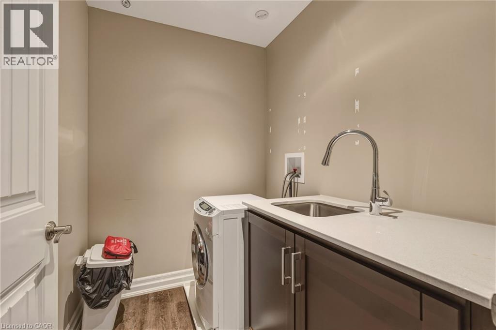 497 Elizabeth Street, Burlington, Ontario  L7R 2M4 - Photo 36 - 40829081