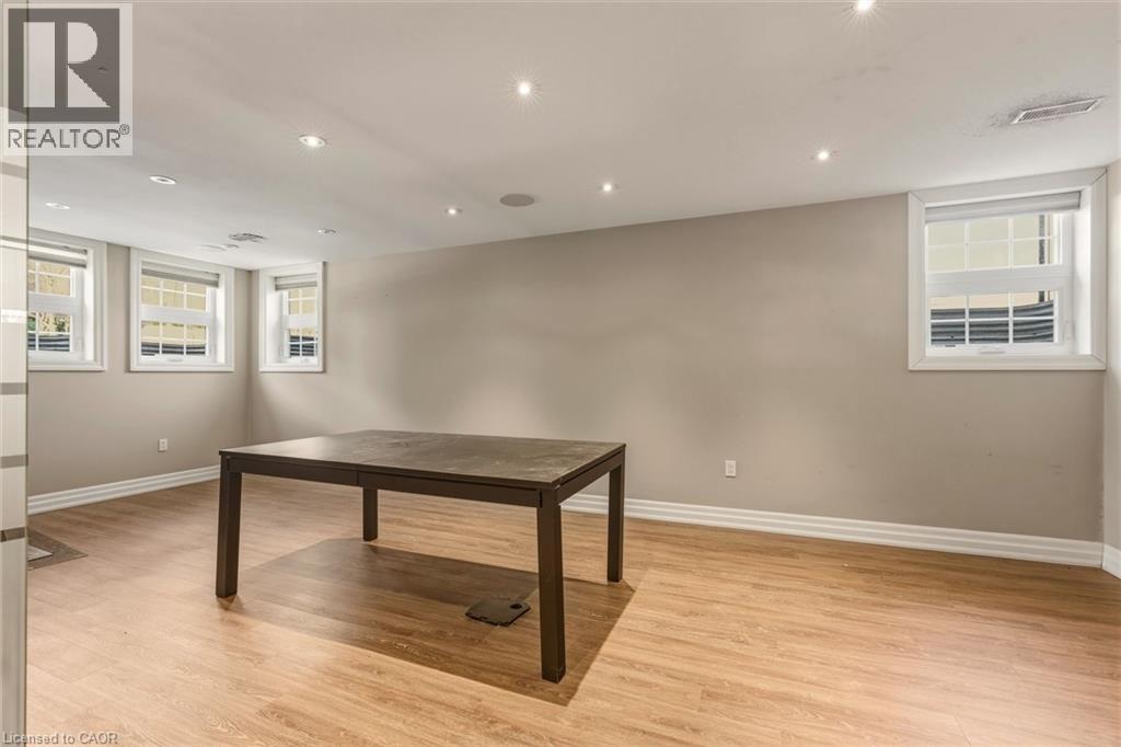 497 Elizabeth Street, Burlington, Ontario  L7R 2M4 - Photo 37 - 40829081