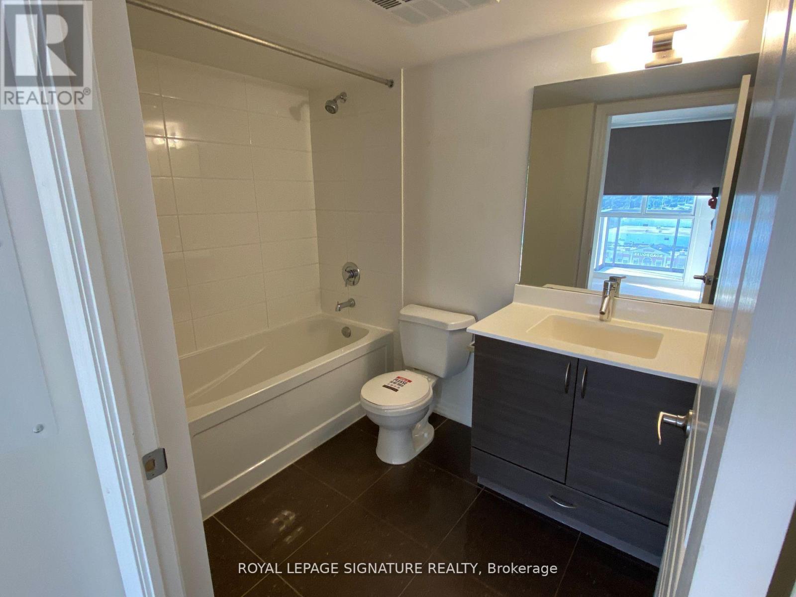 1106 - 1940 Ironstone Drive, Burlington, Ontario  L7L 0E4 - Photo 10 - W13120734