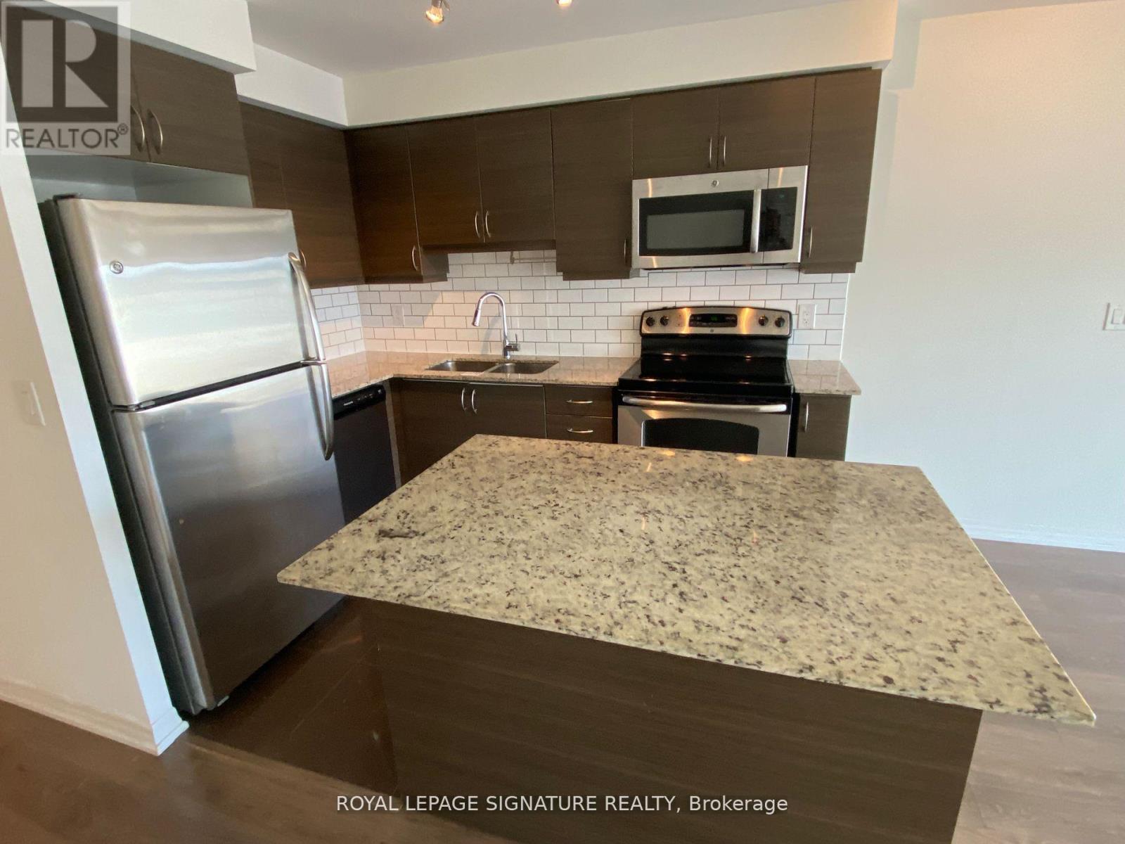 1106 - 1940 Ironstone Drive, Burlington, Ontario  L7L 0E4 - Photo 7 - W13120734