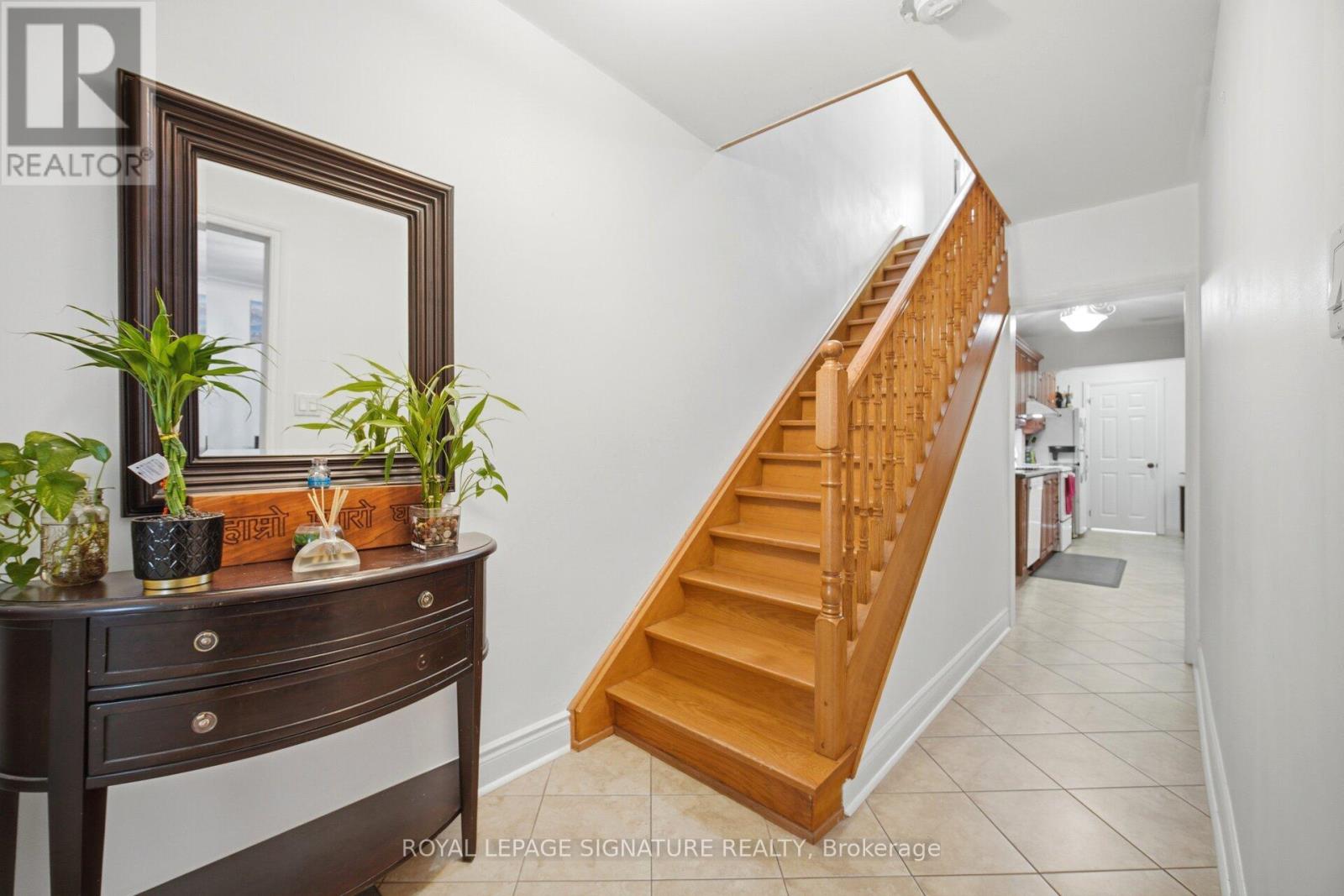 1 - 2000 Dufferin Street, Toronto, Ontario  M6E 3R2 - Photo 19 - W13120758
