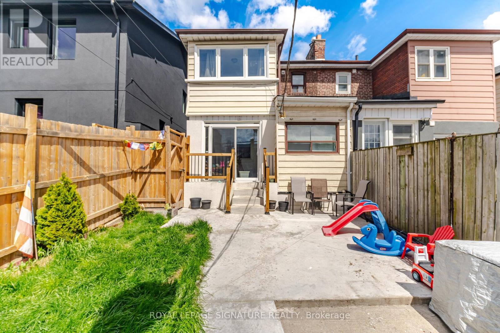1 - 2000 Dufferin Street, Toronto, Ontario  M6E 3R2 - Photo 32 - W13120758