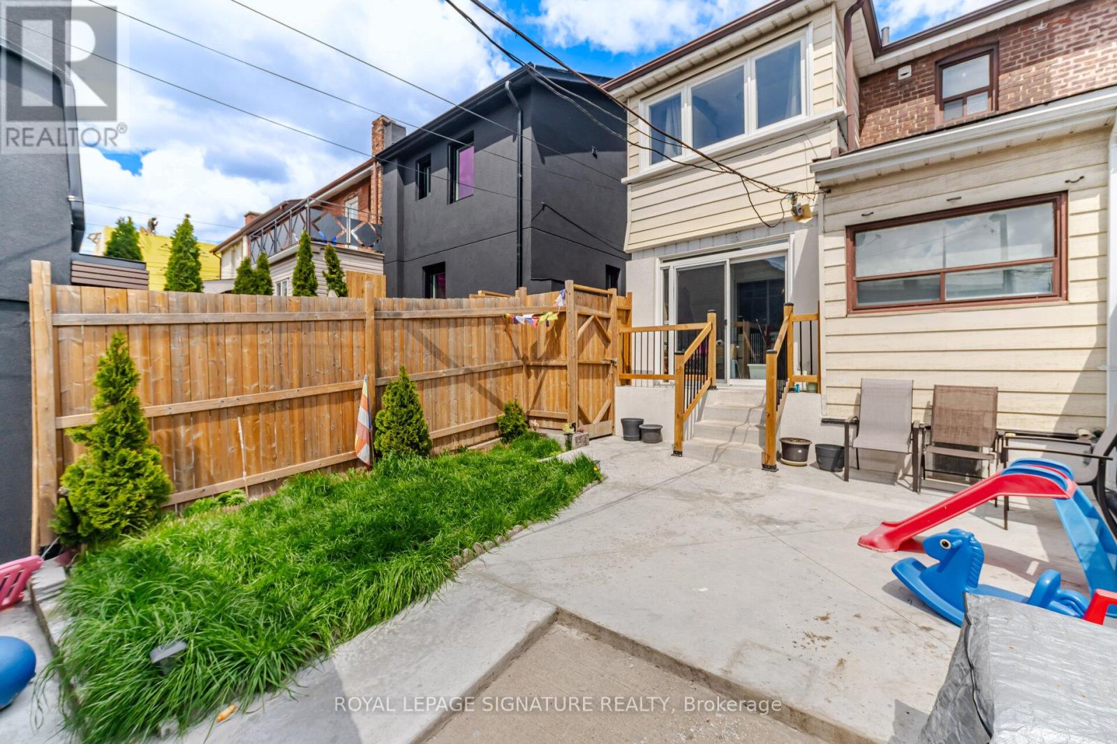 1 - 2000 Dufferin Street, Toronto, Ontario  M6E 3R2 - Photo 33 - W13120758