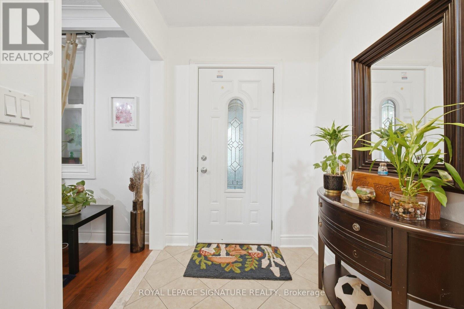 1 - 2000 Dufferin Street, Toronto, Ontario  M6E 3R2 - Photo 7 - W13120758