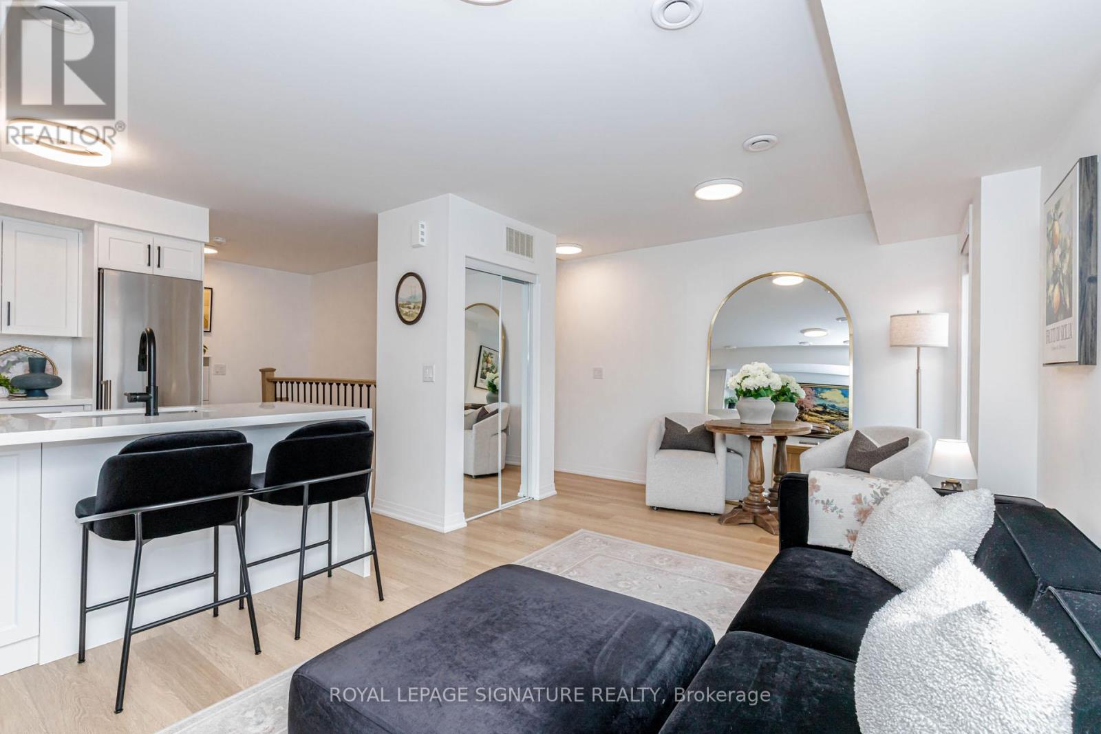 3 - 171 William Duncan Road, Toronto, Ontario  M3K 0B8 - Photo 2 - W13120824