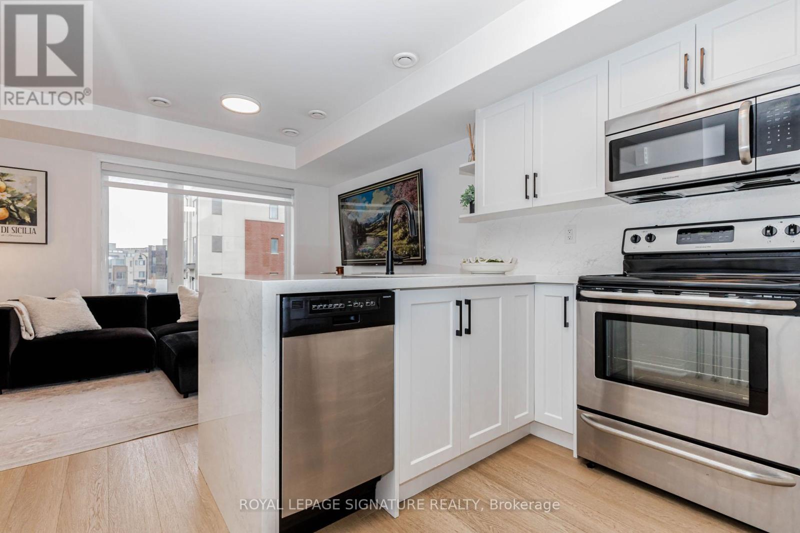 3 - 171 William Duncan Road, Toronto, Ontario  M3K 0B8 - Photo 3 - W13120824