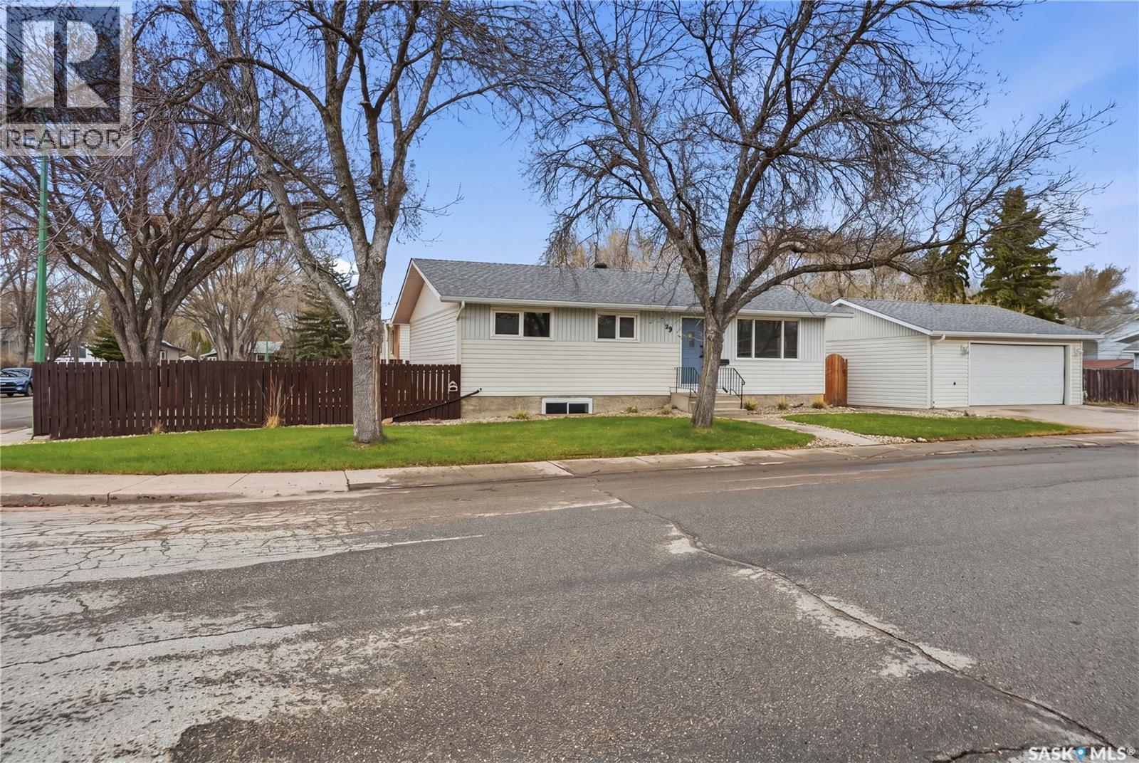 58 Nelles Street, Regina, Saskatchewan  S4X 1M4 - Photo 3 - SK035819