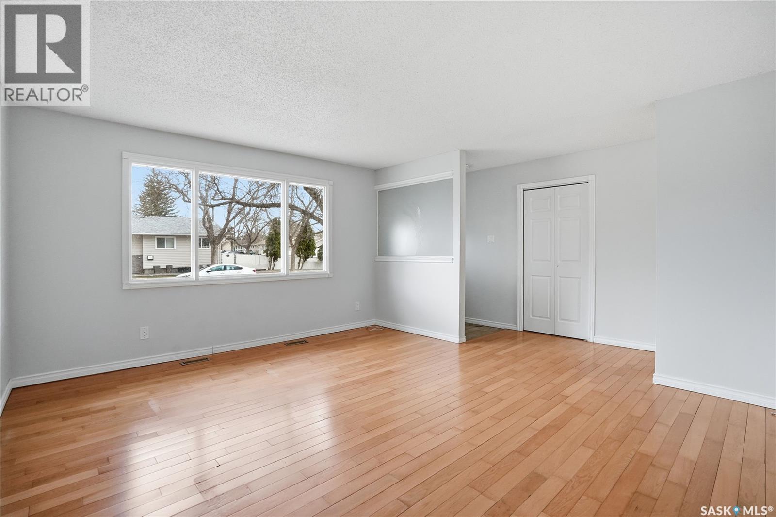 58 Nelles Street, Regina, Saskatchewan  S4X 1M4 - Photo 9 - SK035819