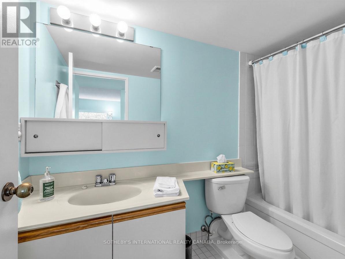 Th. 2 - 188 Spadina Avenue, Toronto, Ontario  M5T 3A4 - Photo 16 - C13118608