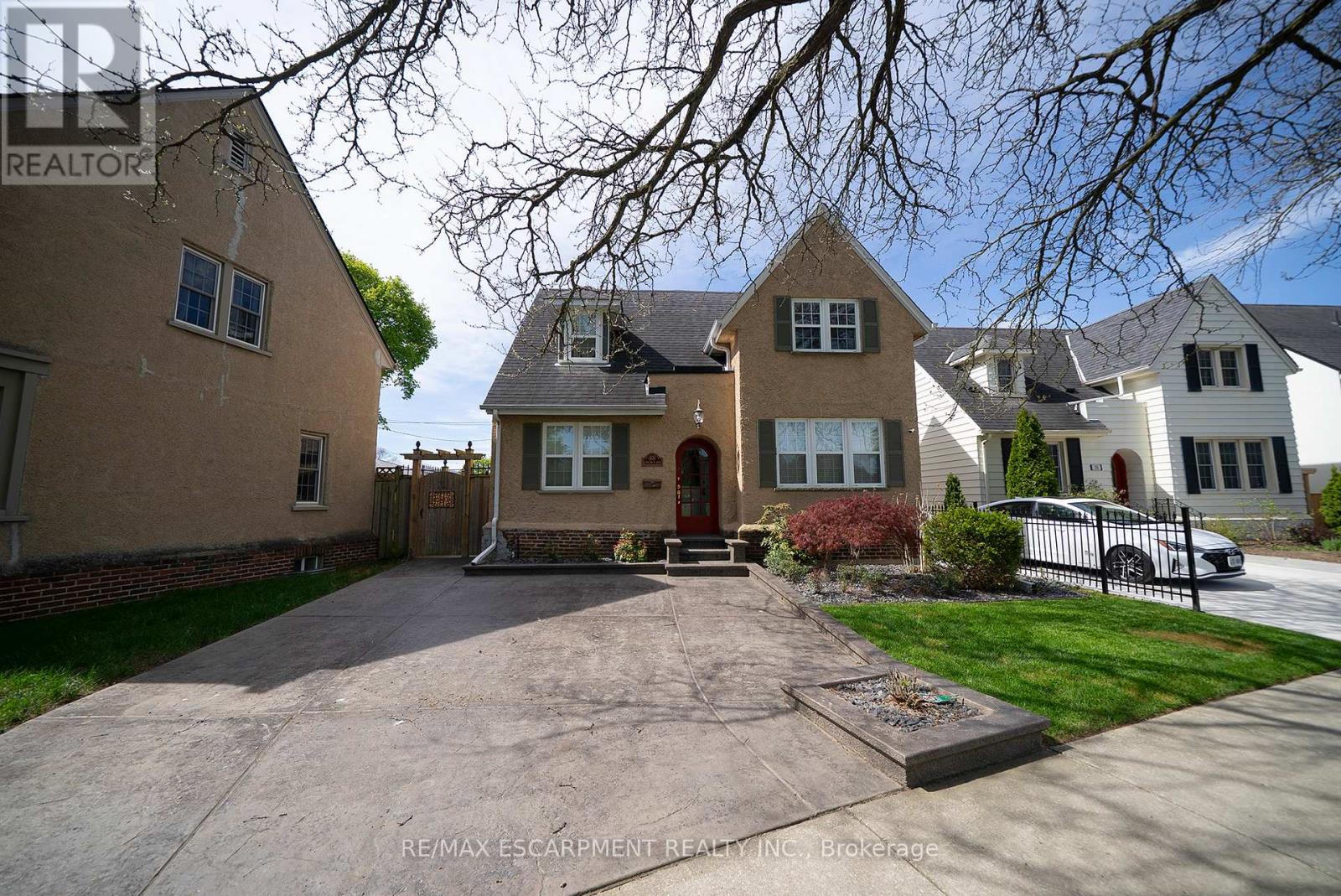 48 LINCOLN AVENUE, Brantford, Ontario