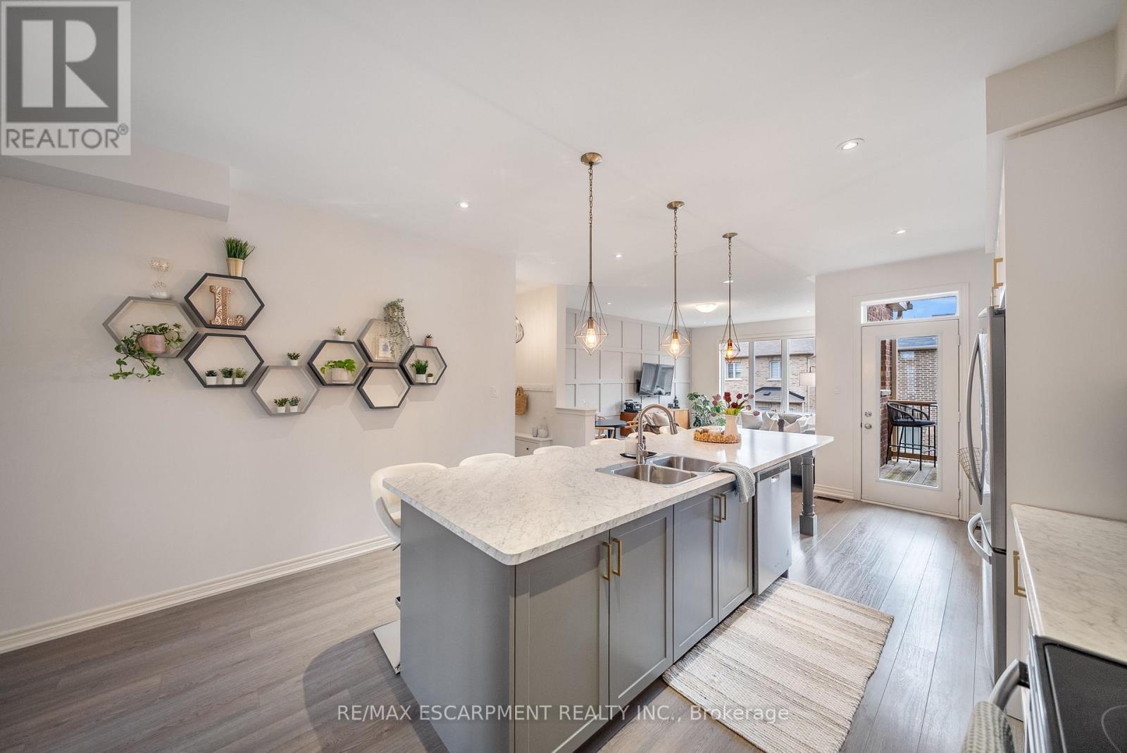 223 Skinner Road, Hamilton, Ontario  L8B 1X2 - Photo 8 - X13120776