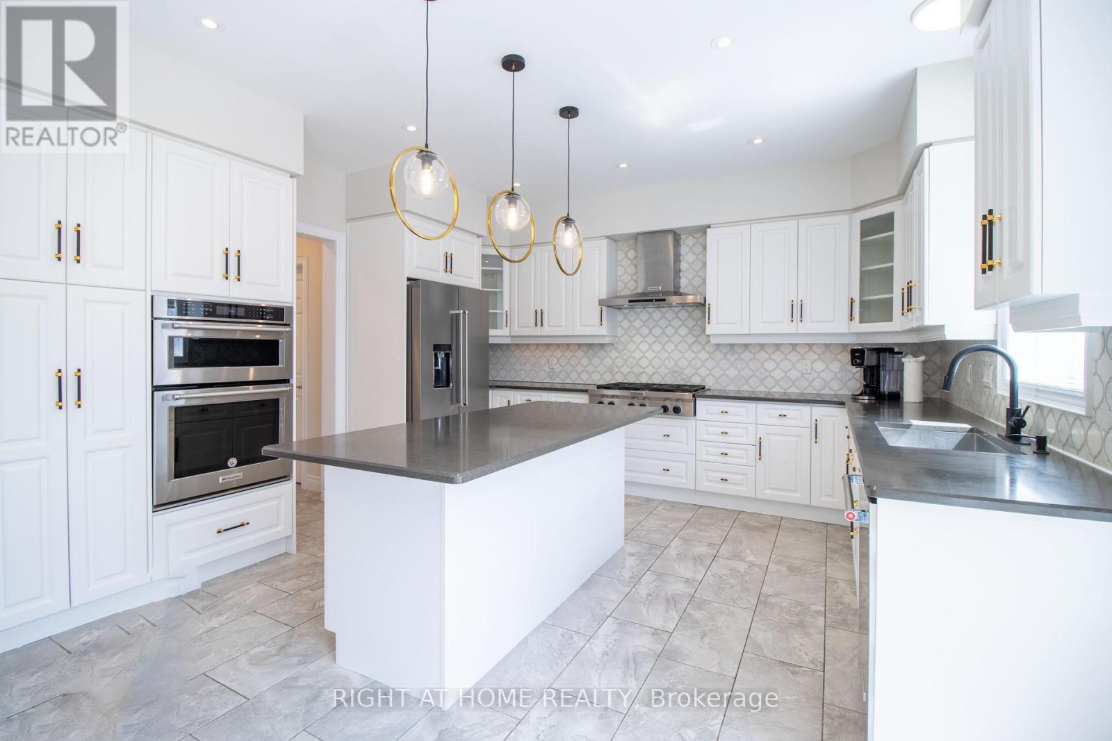 779 Snowberry Court, Waterloo, Ontario  N2V 0E7 - Photo 12 - X13120782