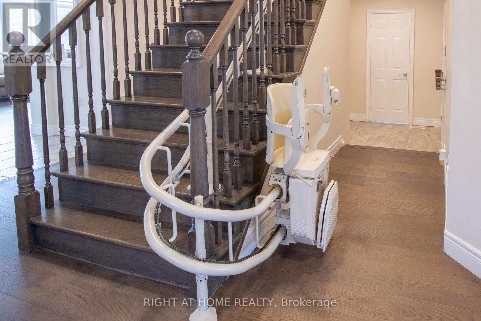 779 Snowberry Court, Waterloo, Ontario  N2V 0E7 - Photo 19 - X13120782