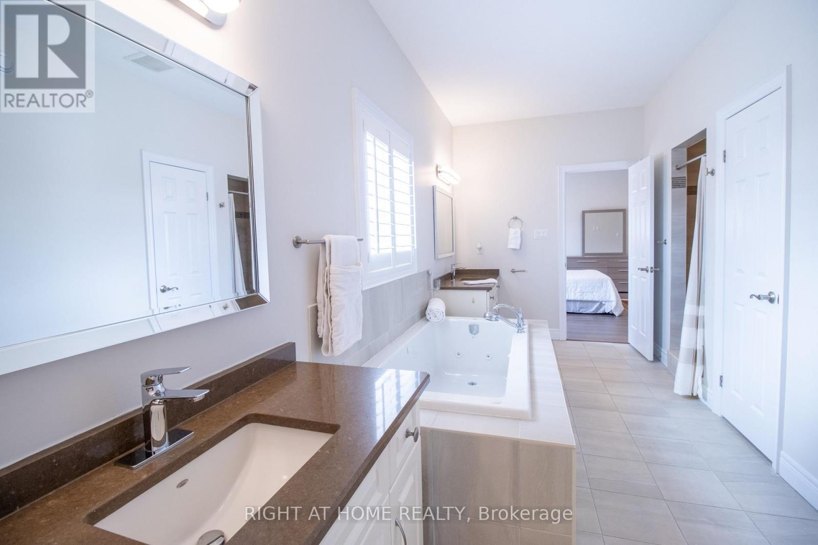 779 Snowberry Court, Waterloo, Ontario  N2V 0E7 - Photo 25 - X13120782