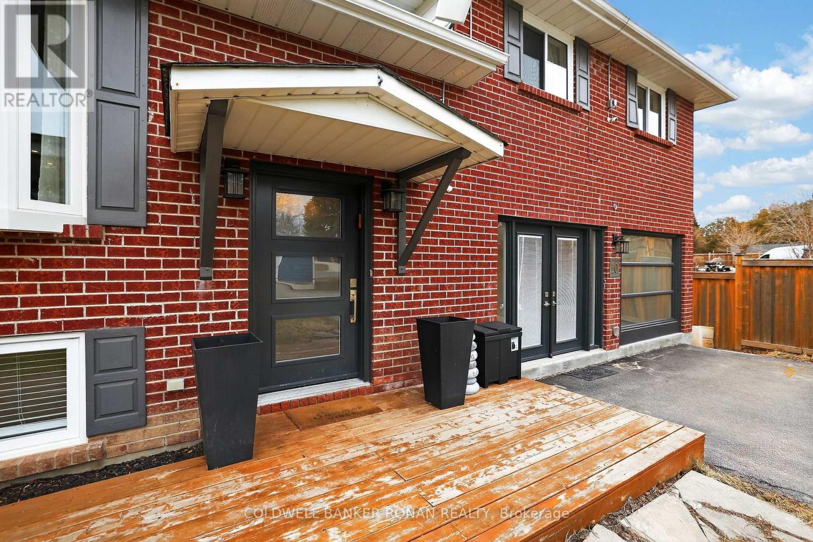 10 Catherine Street, Adjala-Tosorontio, Ontario  L0G 1L0 - Photo 3 - N12930922
