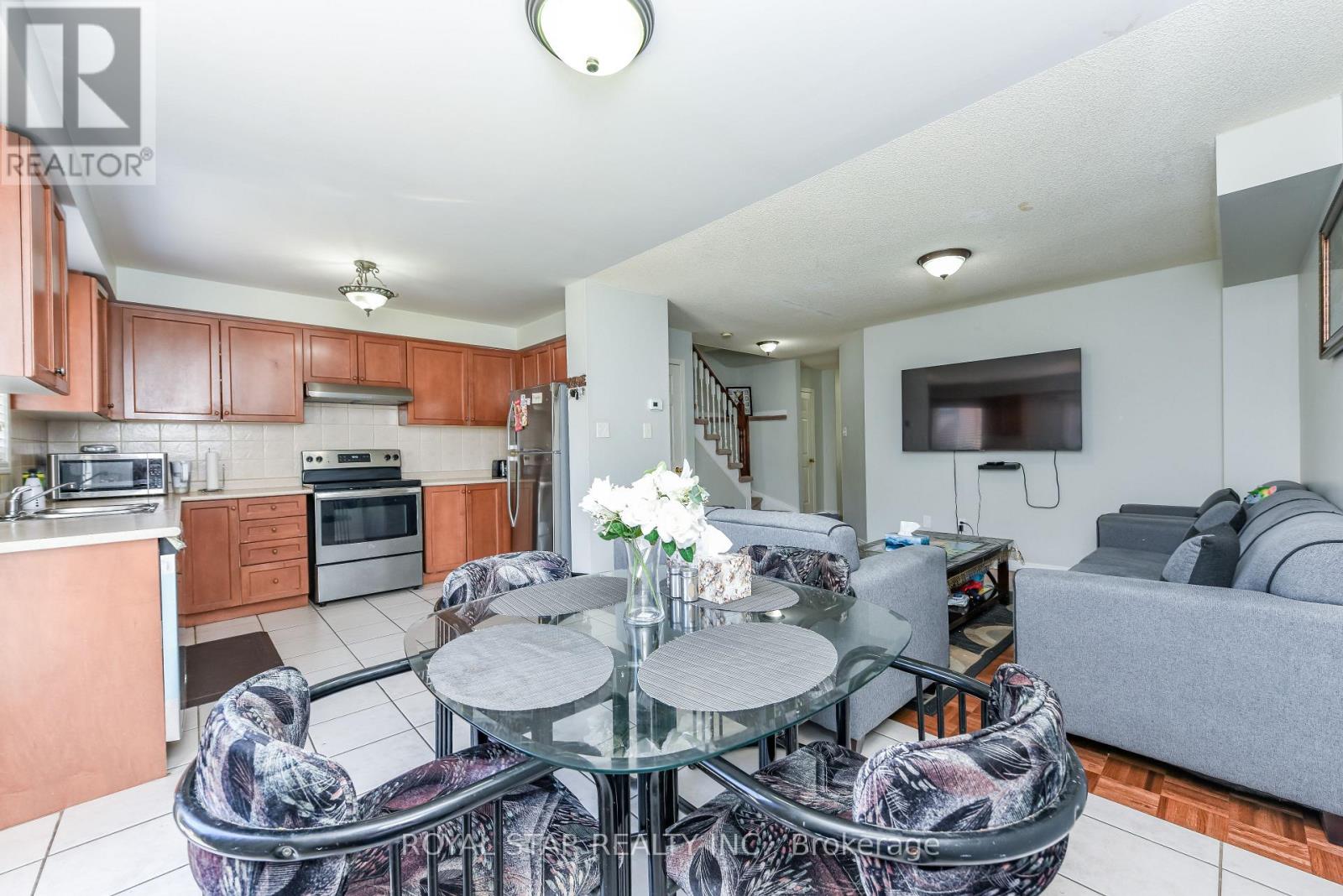 33 Coppermill Drive, Brampton, Ontario L7A 1N1 - Photo 11 - W13119222