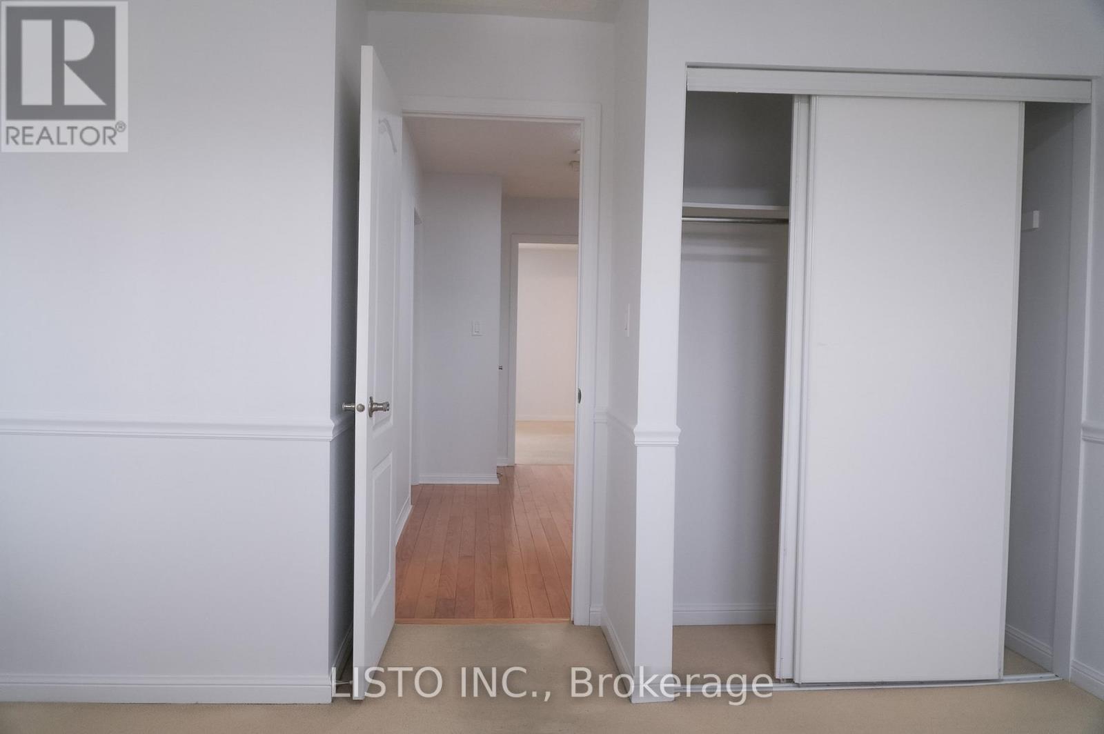 128 Sweetwood Circle, Brampton, Ontario L7A 2S2 - Photo 9 - W13099908