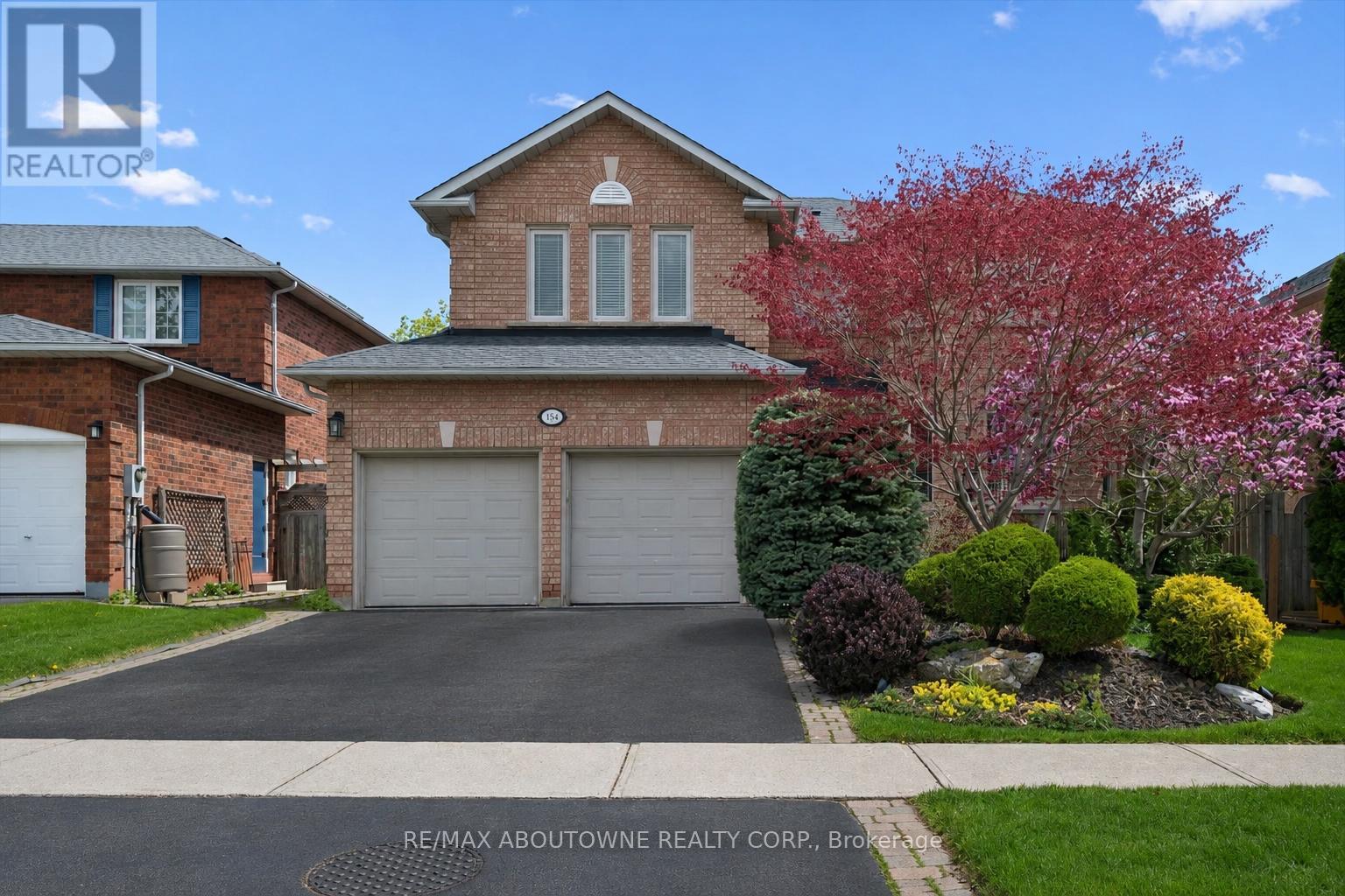 154 HOWELL ROAD, Oakville, Ontario