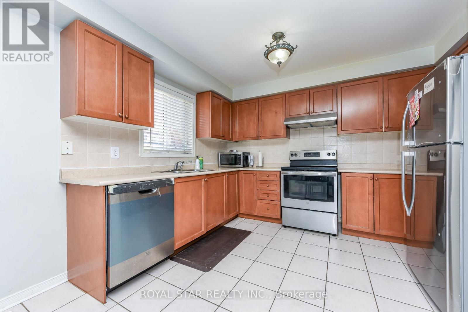 33 Coppermill Drive, Brampton, Ontario L7A 1N1 - Photo 19 - W13119222