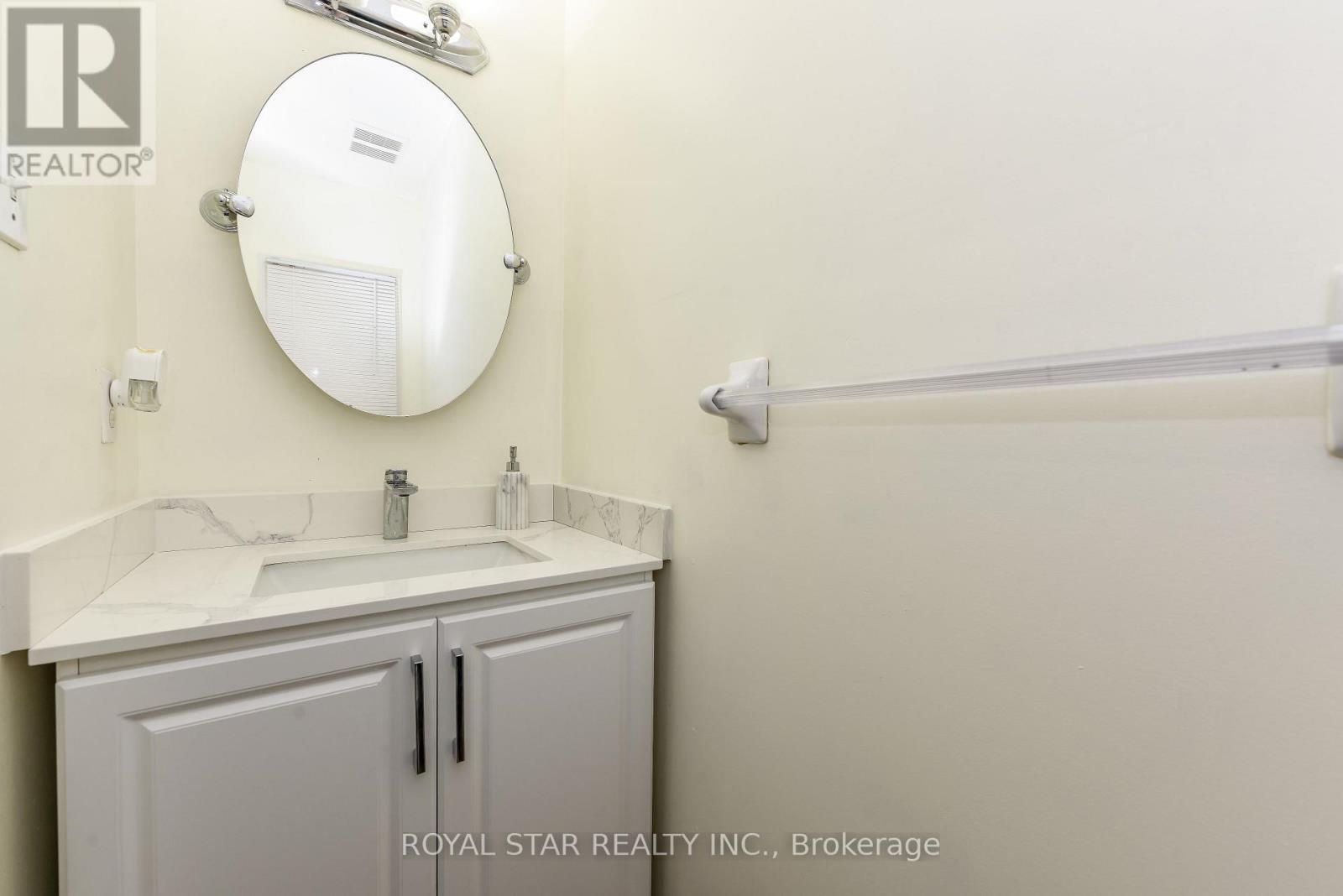 33 Coppermill Drive, Brampton, Ontario L7A 1N1 - Photo 8 - W13119222