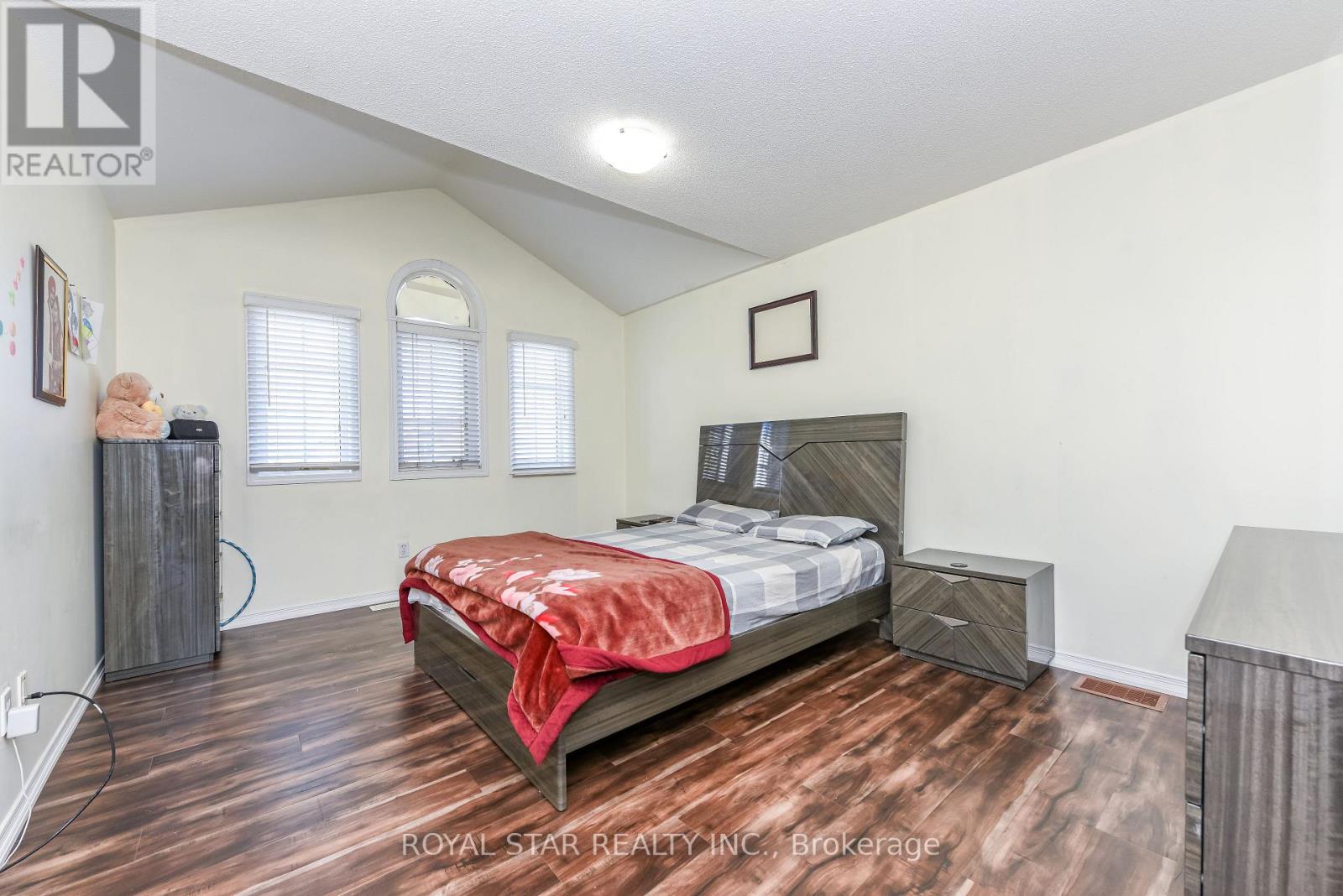 33 Coppermill Drive, Brampton, Ontario L7A 1N1 - Photo 29 - W13119222