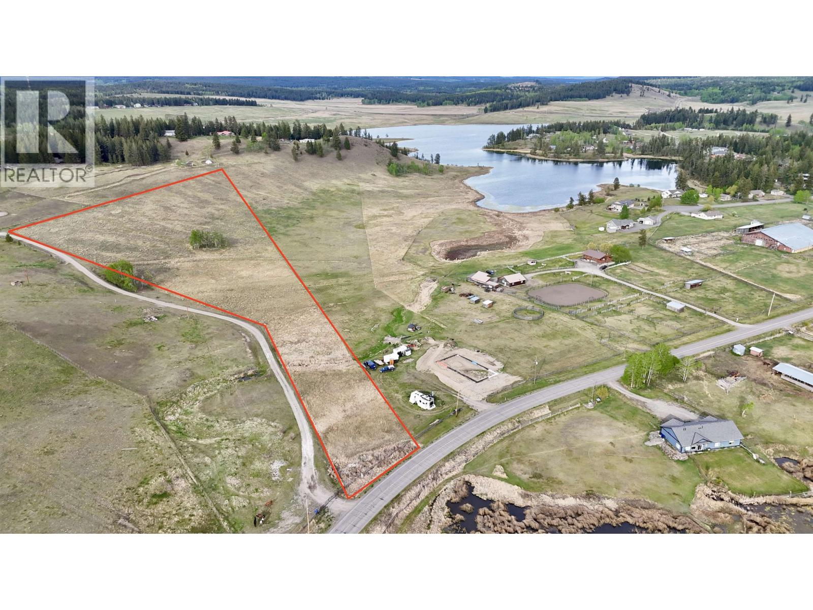 5387 Tatton Station Road, 108 Mile Ranch, British Columbia  V0K 2E1 - Photo 2 - R3096447