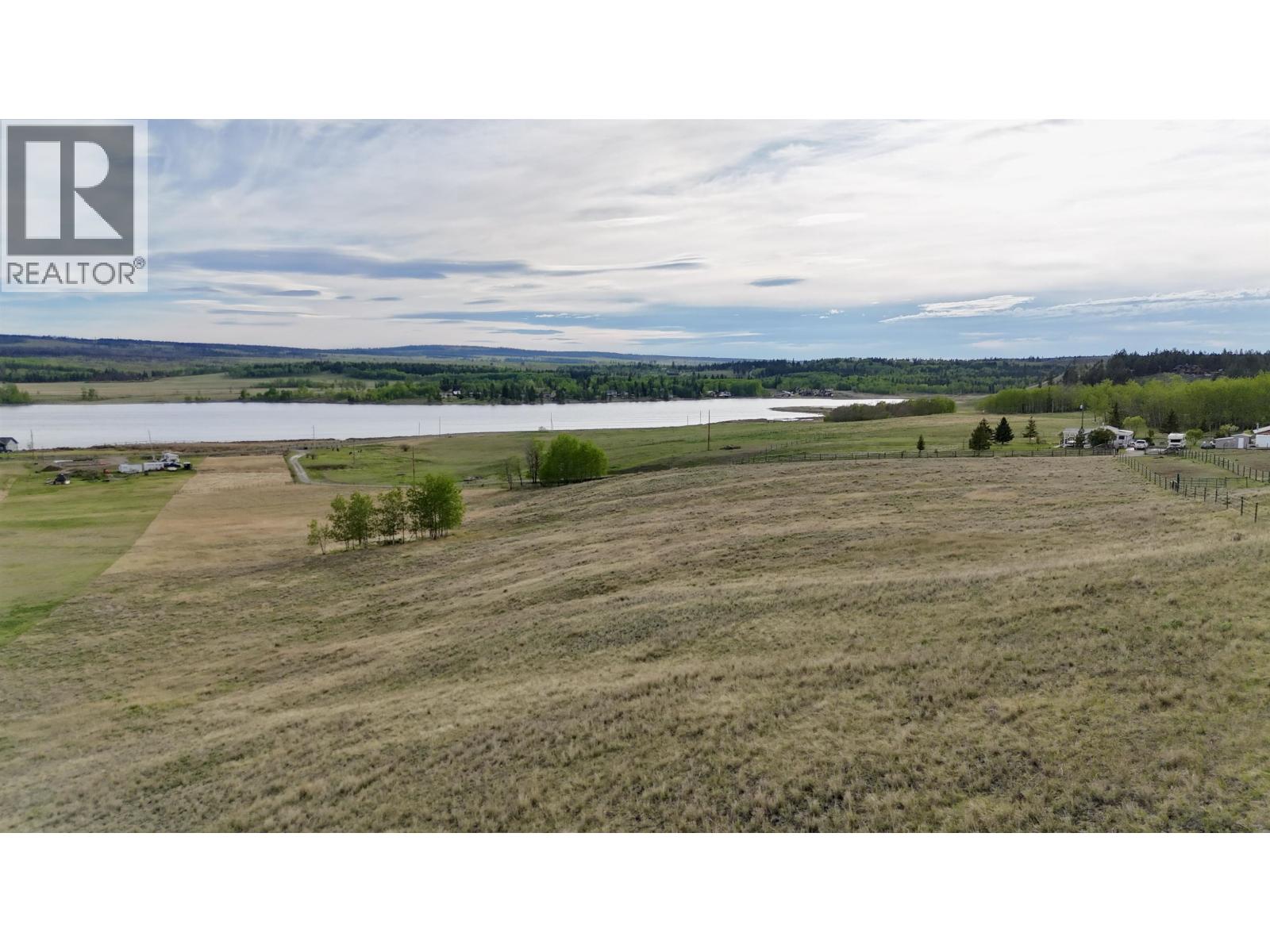 5387 Tatton Station Road, 108 Mile Ranch, British Columbia  V0K 2E1 - Photo 3 - R3096447