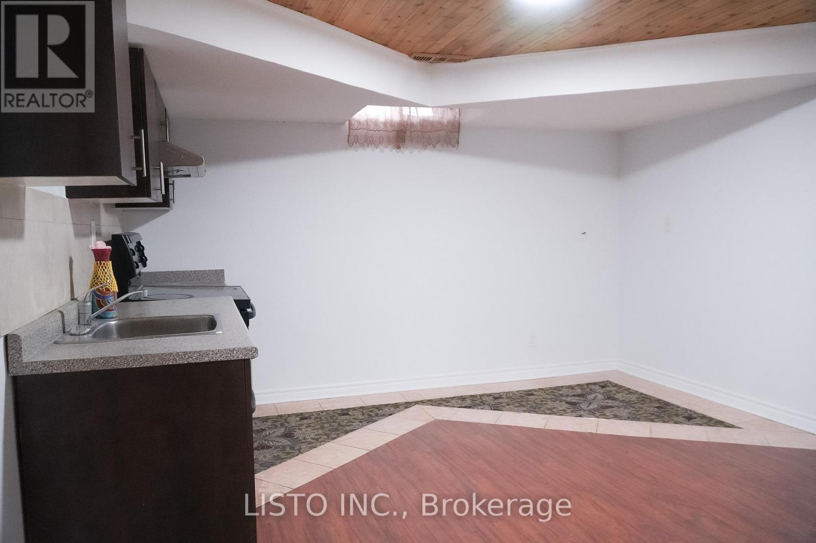 128 Sweetwood Circle, Brampton, Ontario L7A 2S2 - Photo 24 - W13099908
