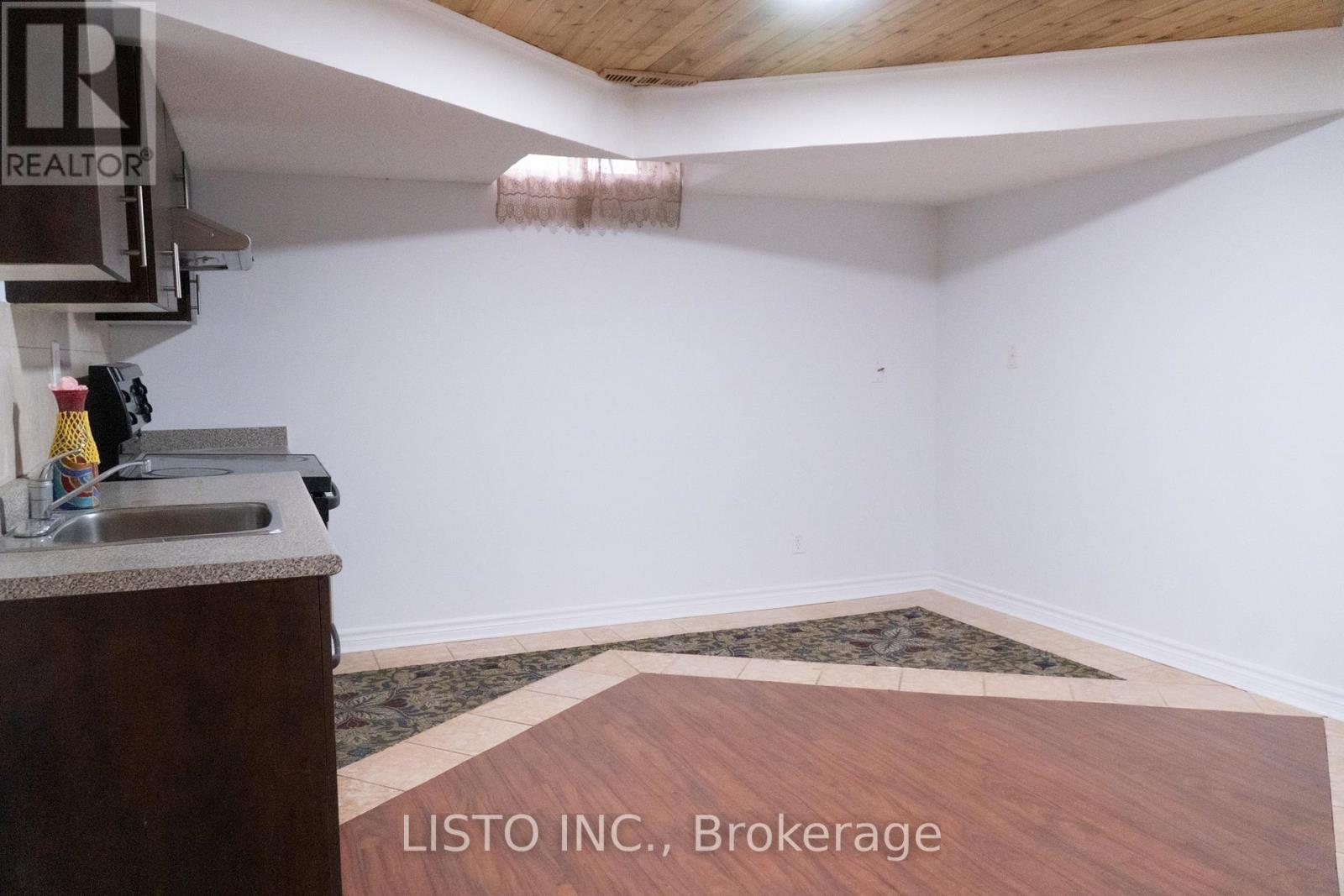 128 Sweetwood Circle, Brampton, Ontario L7A 2S2 - Photo 25 - W13099908