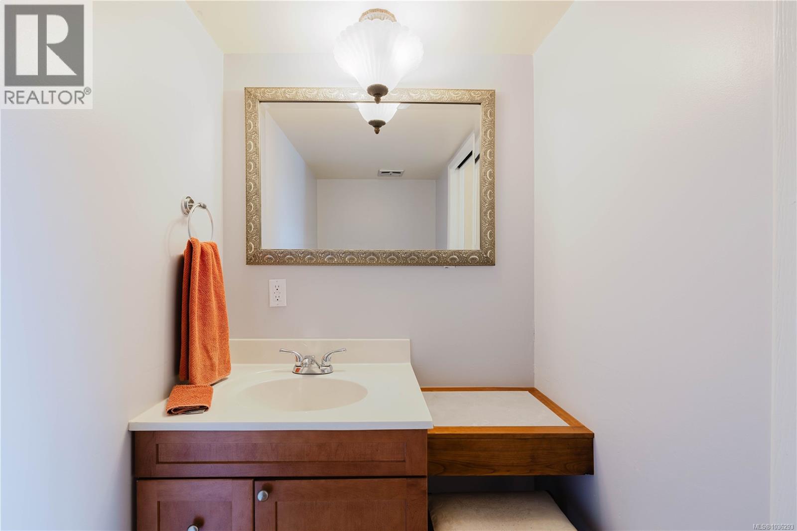 403 1012 Collinson St, Victoria, British Columbia  V8V 3C1 - Photo 17 - 1036293