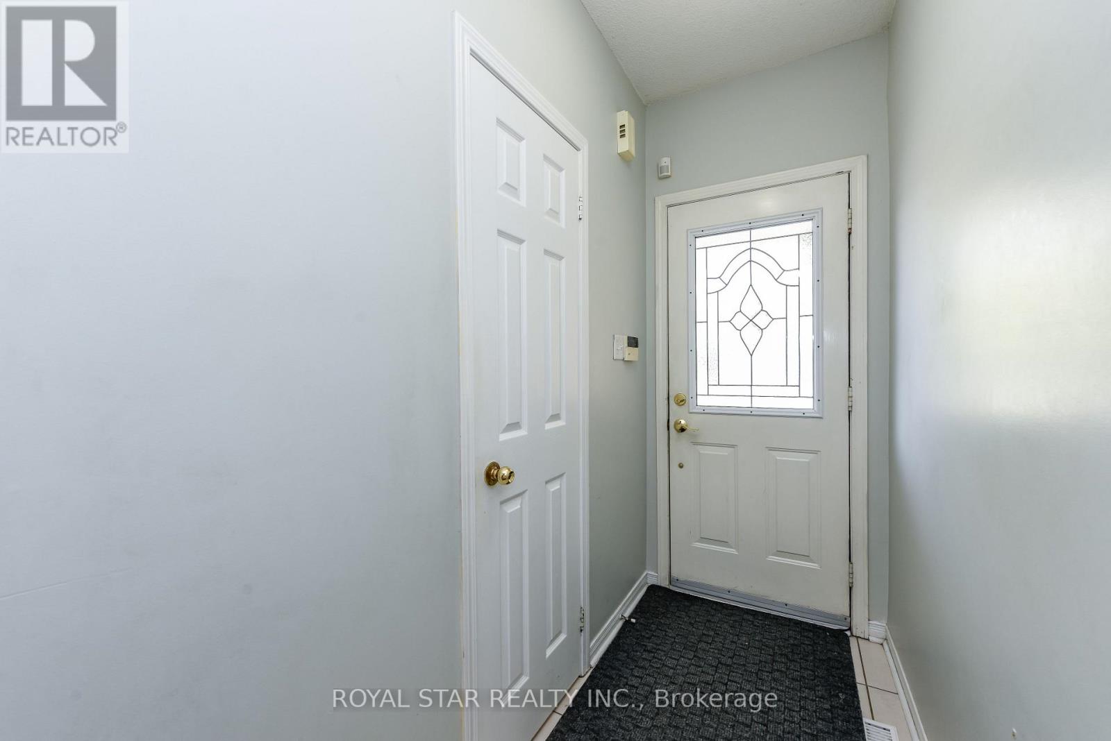 33 Coppermill Drive, Brampton, Ontario L7A 1N1 - Photo 7 - W13119222