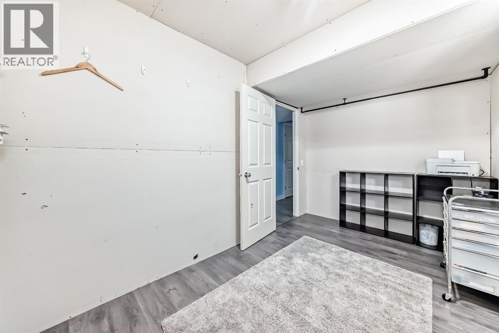 93 Evansford Circle Nw, Calgary, Alberta  T3P 0A9 - Photo 29 - A2301904