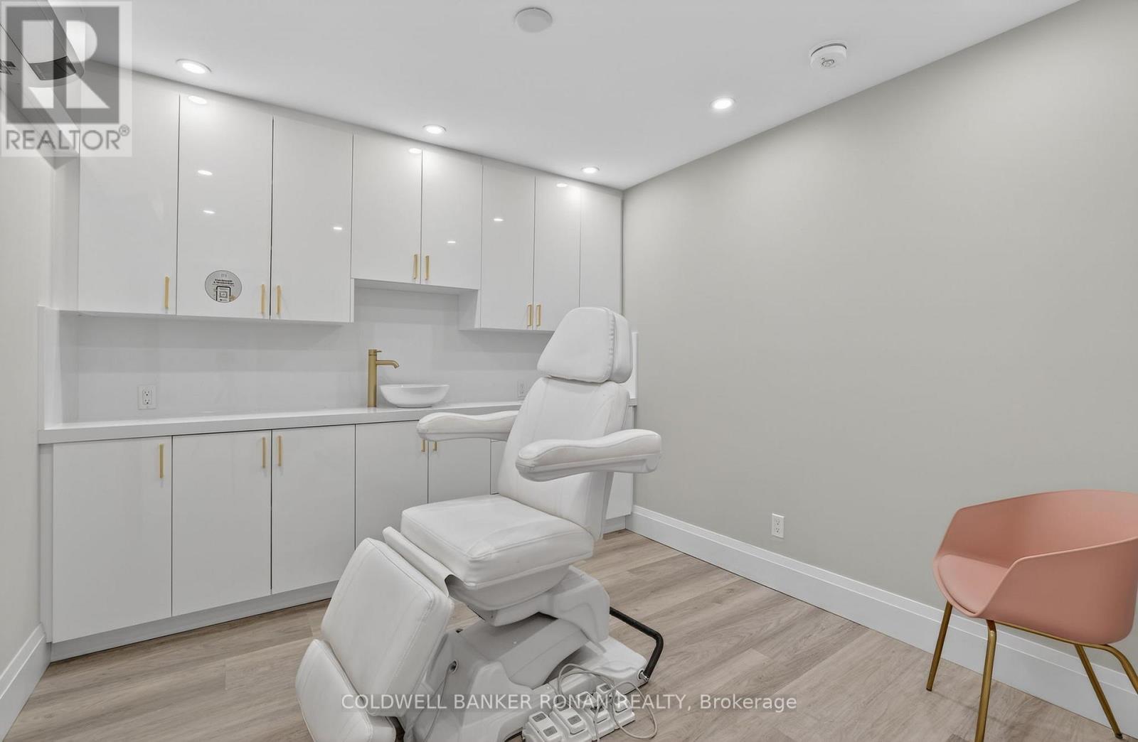 10 Catherine Street, Adjala-Tosorontio, Ontario  L0G 1L0 - Photo 38 - N12930922
