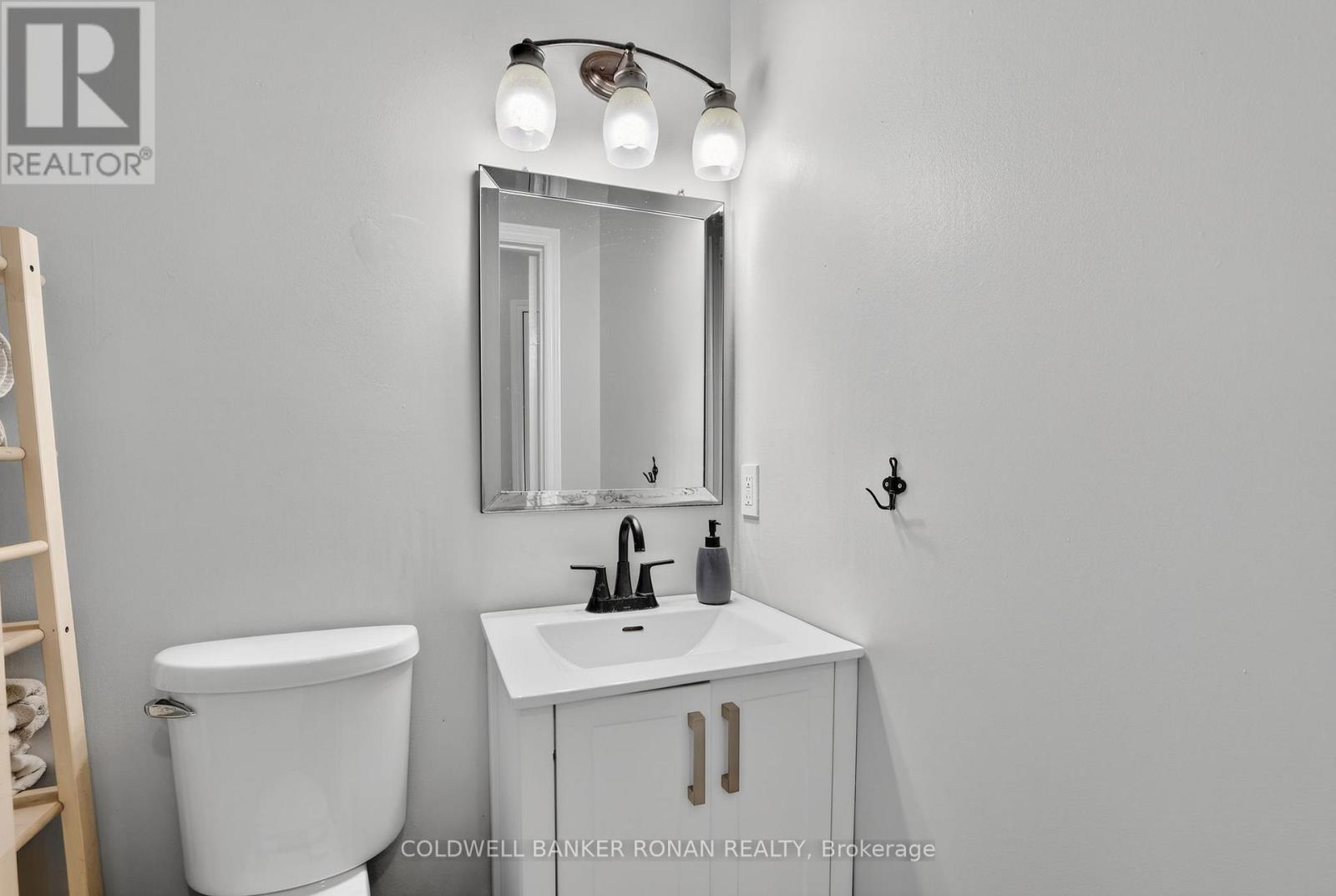 10 Catherine Street, Adjala-Tosorontio, Ontario  L0G 1L0 - Photo 34 - N12930922