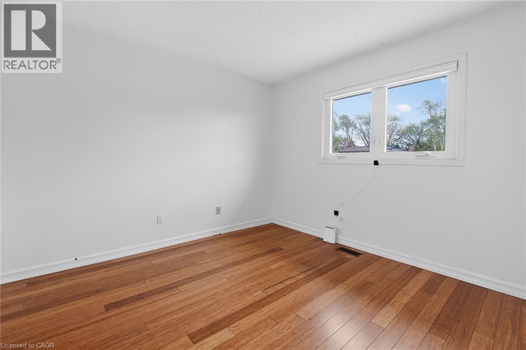 3 Fairington Crescent, St. Catharines, Ontario  L2N 5W2 - Photo 24 - 40827603