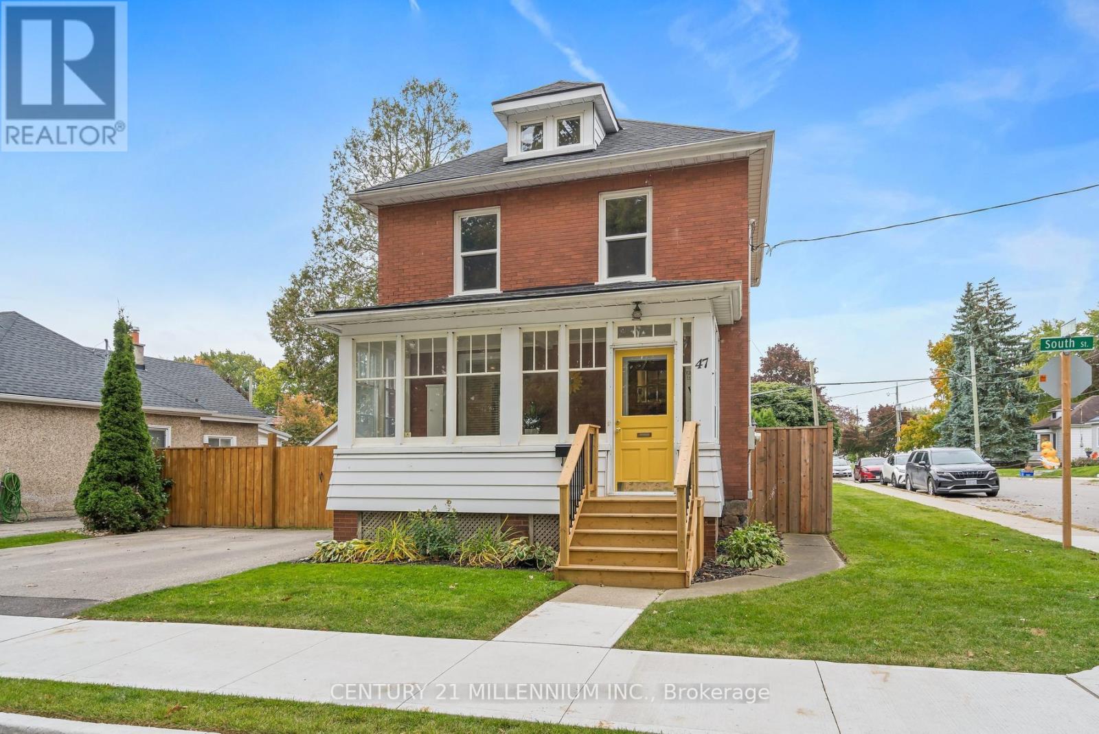 47 South Street, Cambridge, Ontario  N1R 2N7 - Photo 3 - X13030554