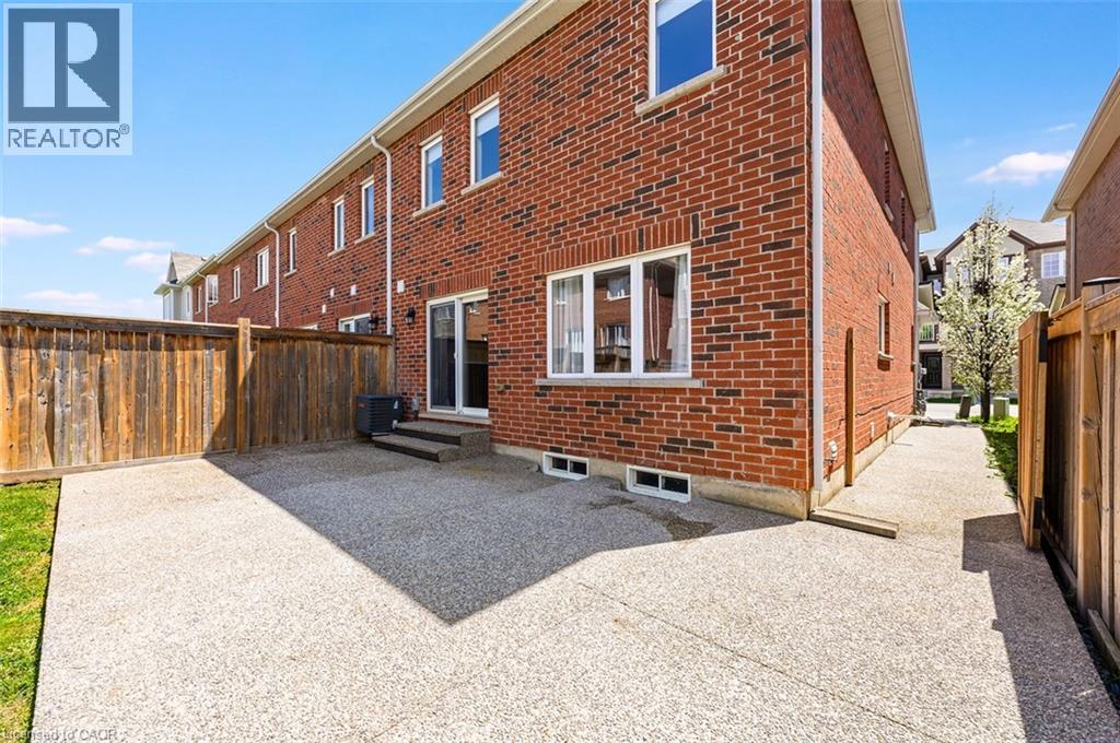 22 Spring Creek Drive Unit# 43, Waterdown, Ontario  L0R 2H8 - Photo 40 - 40829816
