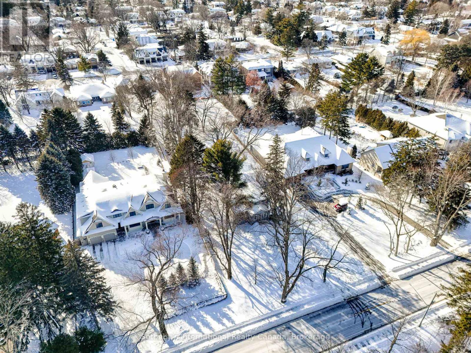362 Fourth Line, Oakville, Ontario  L6L 5A4 - Photo 17 - W12754188