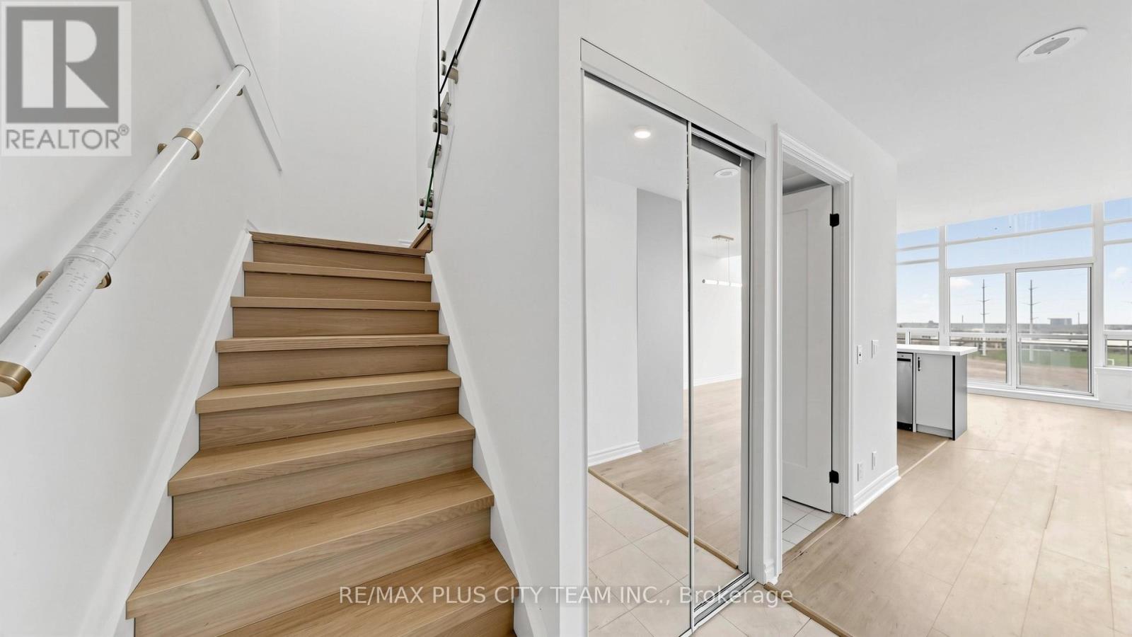 812 - 1720 Eglinton Avenue E, Toronto, Ontario  M4A 2X8 - Photo 12 - C13026484