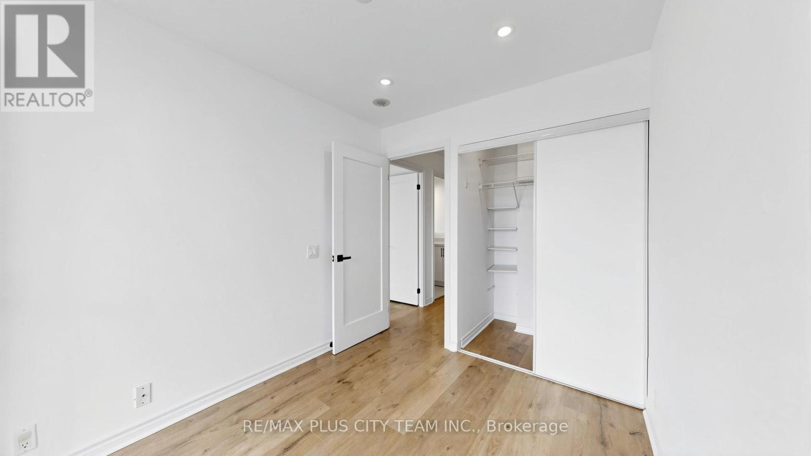 812 - 1720 Eglinton Avenue E, Toronto, Ontario  M4A 2X8 - Photo 17 - C13026484